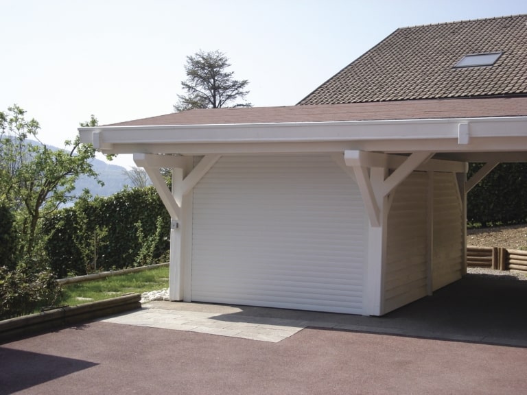 Porte de garage enroulable, photo La Toulousaine